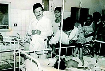 Alvaro Noboa por la Cruzada Nueva Humanidad.