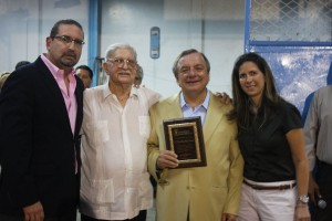 Alvaro Noboa Cangrejada 2010 premios