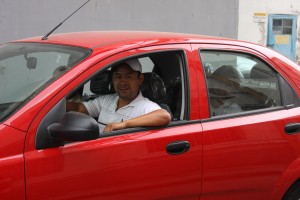 Christian Yugcha, ganador del carro CHevrolet Aveo Family, sorteado por Industrial Molinera.