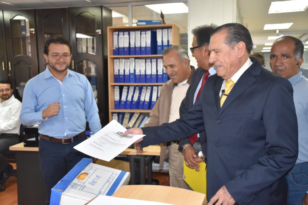 ADELANTE_ECUATORIANO_ADELANTE_1